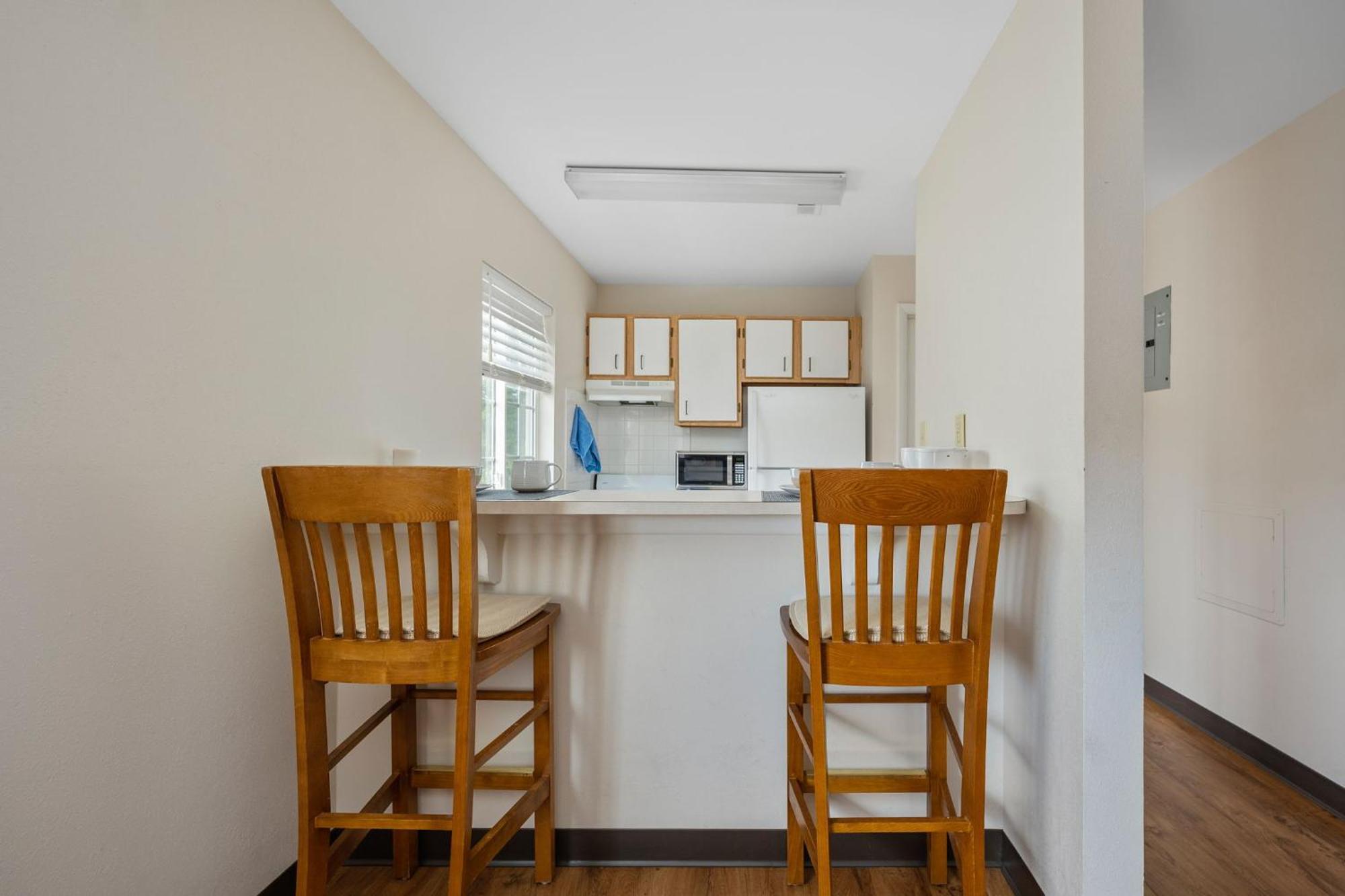 Affordable Suites Conover / Hickory Exterior photo